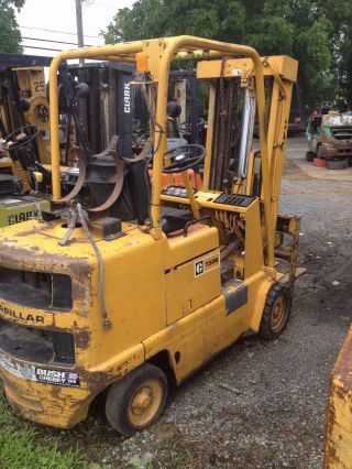Caterpillar Forklift T50b Propane,  3 Stage Mast,  Side - Shift,  No - Reserve As/is photo