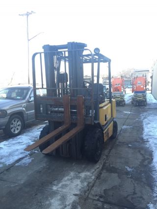 Yale Diesel Forklift photo