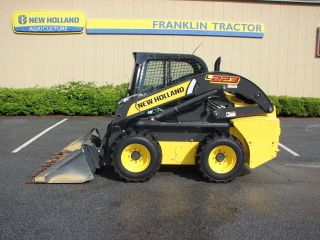 Holland L223 Skid Steer With Enclosed Cab photo