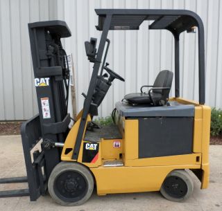 Caterpillar Model E4000 (2008) 4000lbs Capacity Great 4 Wheel Electric Forklift photo