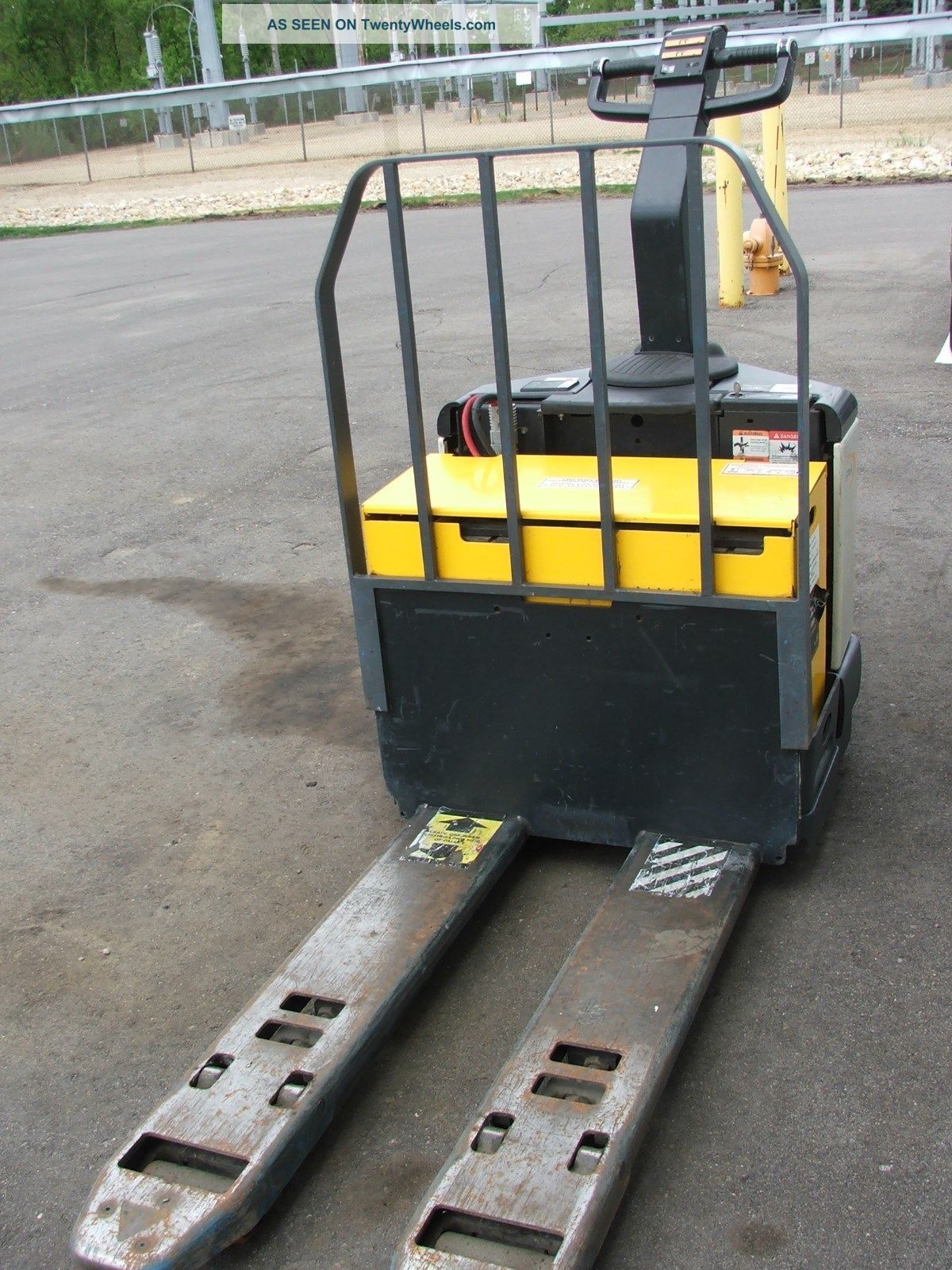 Crown Pw3000 Pallet Jack Pw3520 60 Powered Pallet Jack