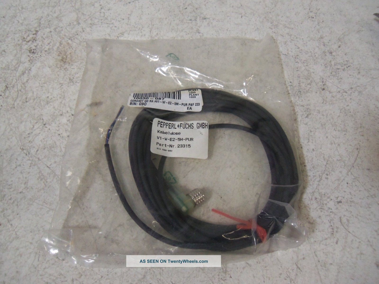 Pepperl + Fuchs V1 - W - E2 - 5m - Pur Connector Cable 23315 No Box Forklifts photo