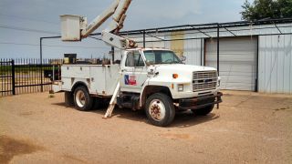 19940000 Ford F700 photo