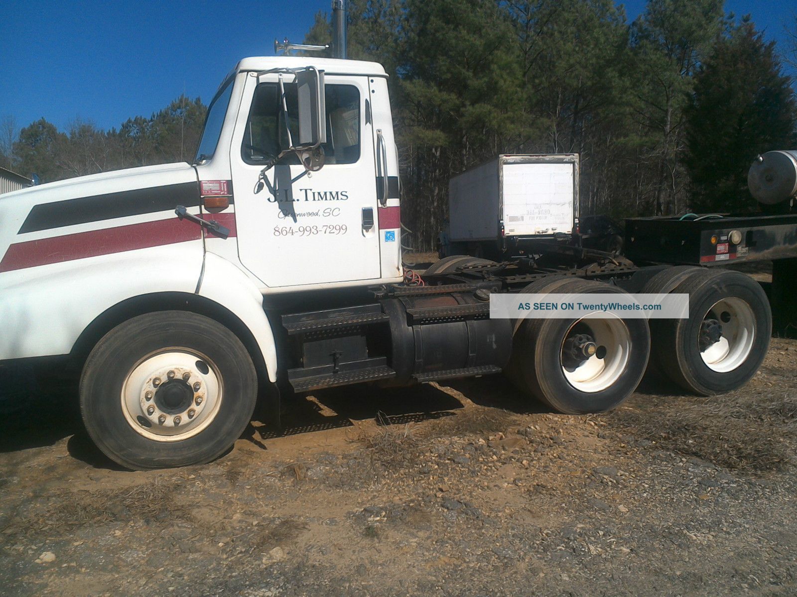 1991 International 8200 Daycab Semi Trucks photo