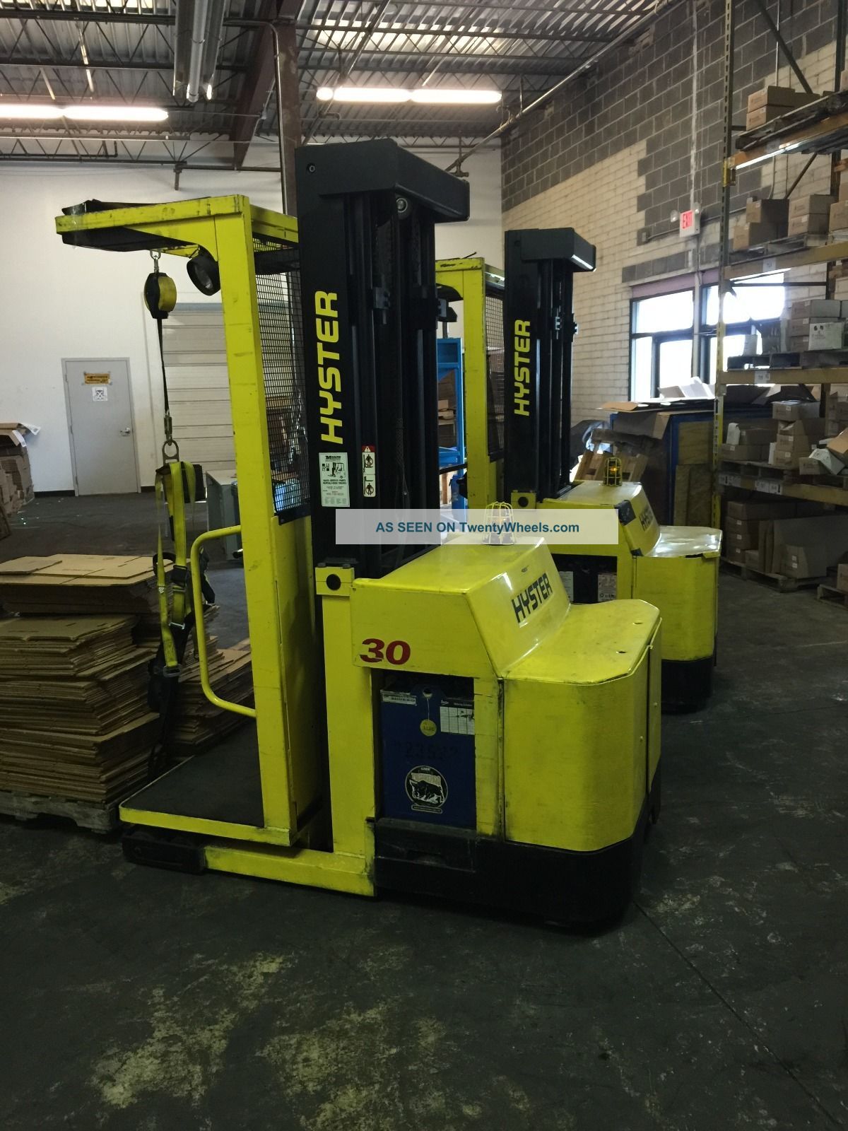 Pair Of Working Hyster Electric Order Picker Lifts Model R30es Forklifts photo