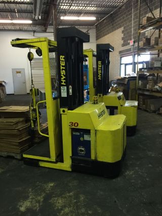 Pair Of Working Hyster Electric Order Picker Lifts Model R30es photo