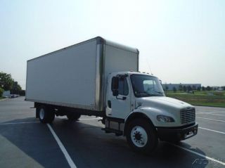 2009 Freightliner Business Class M2 106 photo