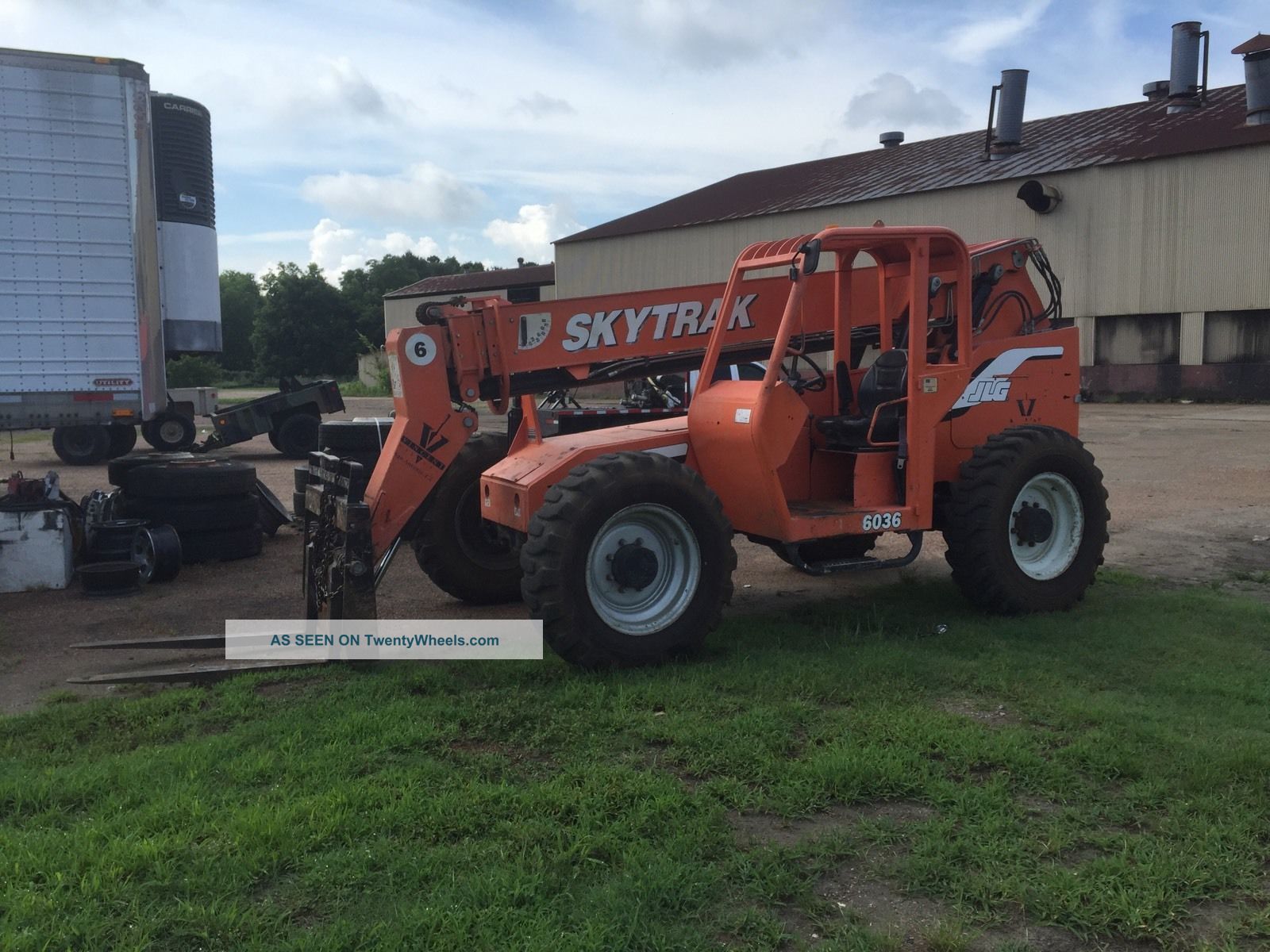 2005 Sky Track 6k Telescopic Forklift Extendable Tx Jig Extendaboom Construction Forklifts photo