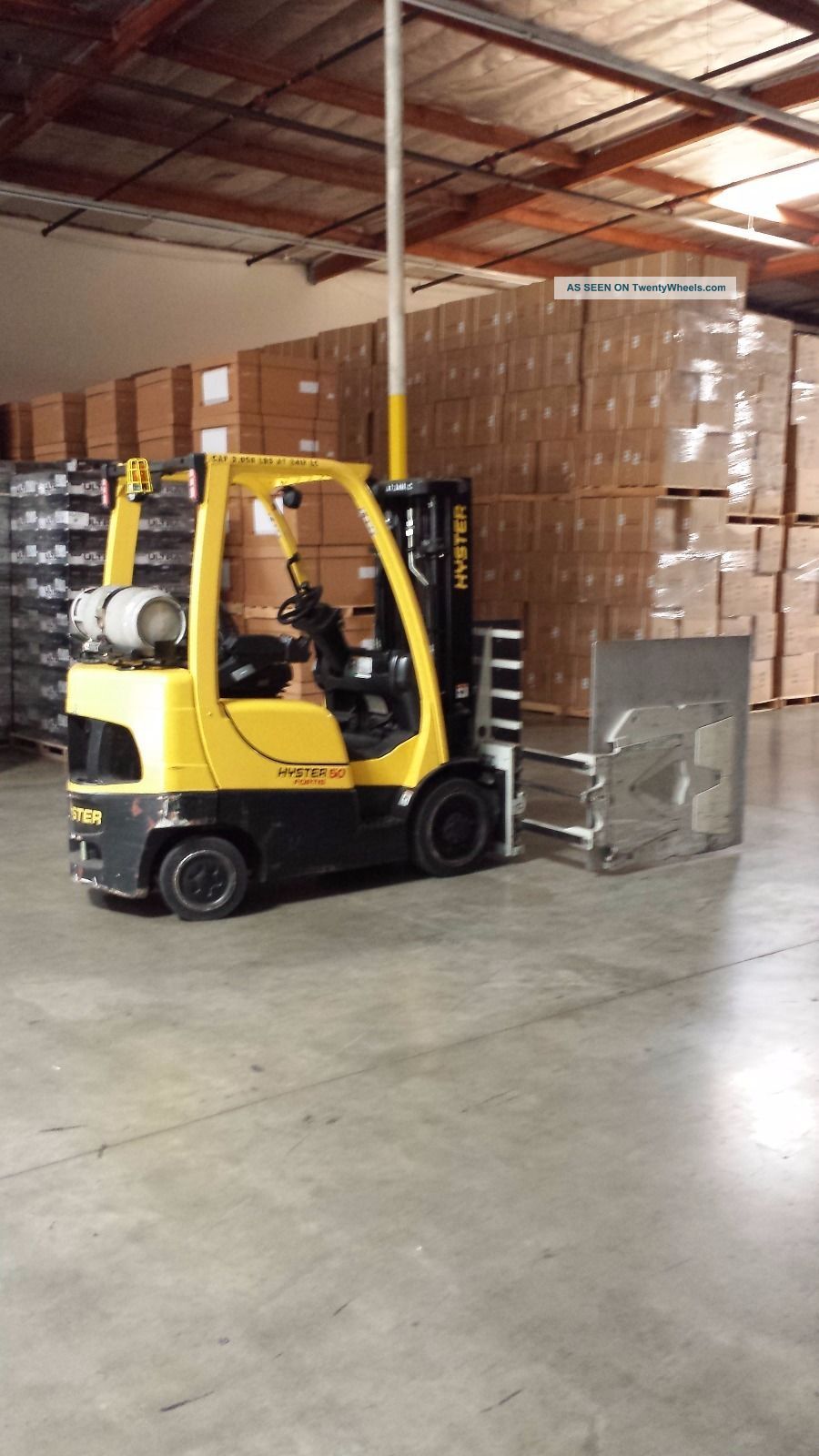 2008 Hyster S50ft Forklift (2024 Hours Only) + Cascade Carton Clamp Forklifts photo