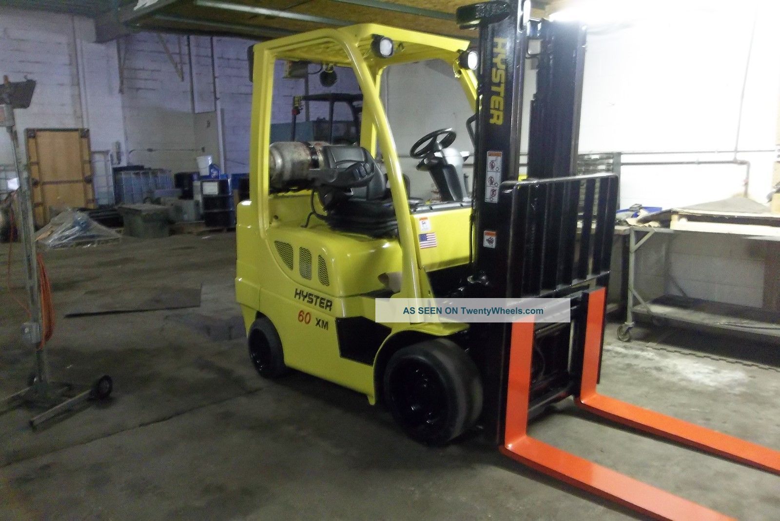 Hyster 6000 Lb Propane Forklift Yr Made 2011 Triple Mast Side Shift Forklifts photo
