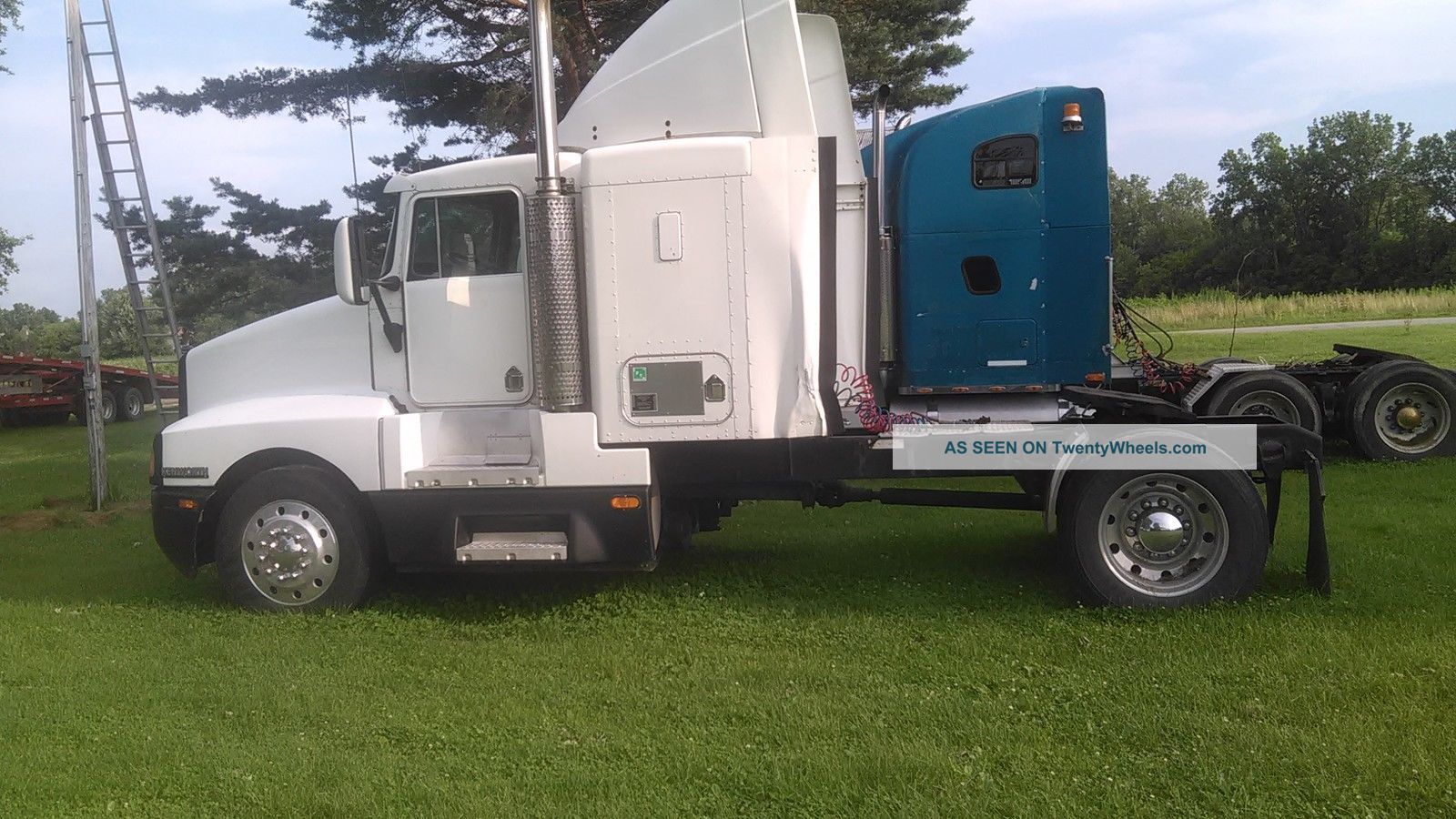1990 Kenworth T600 Sleeper Semi Trucks photo