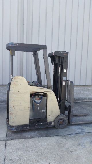 2007 Crown Forklift Dock Stocker Rc5530 - 30,  Electric,  Good Battery, photo