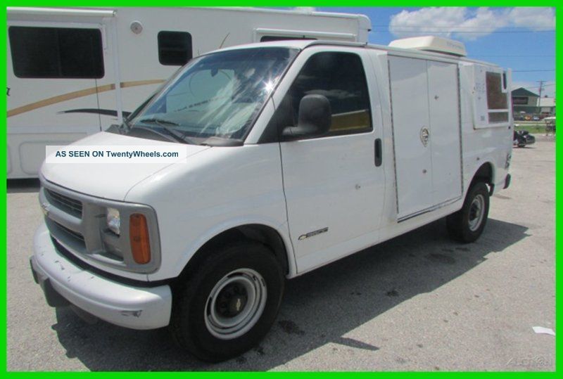 2000 Chevrolet Express Delivery / Cargo Vans photo