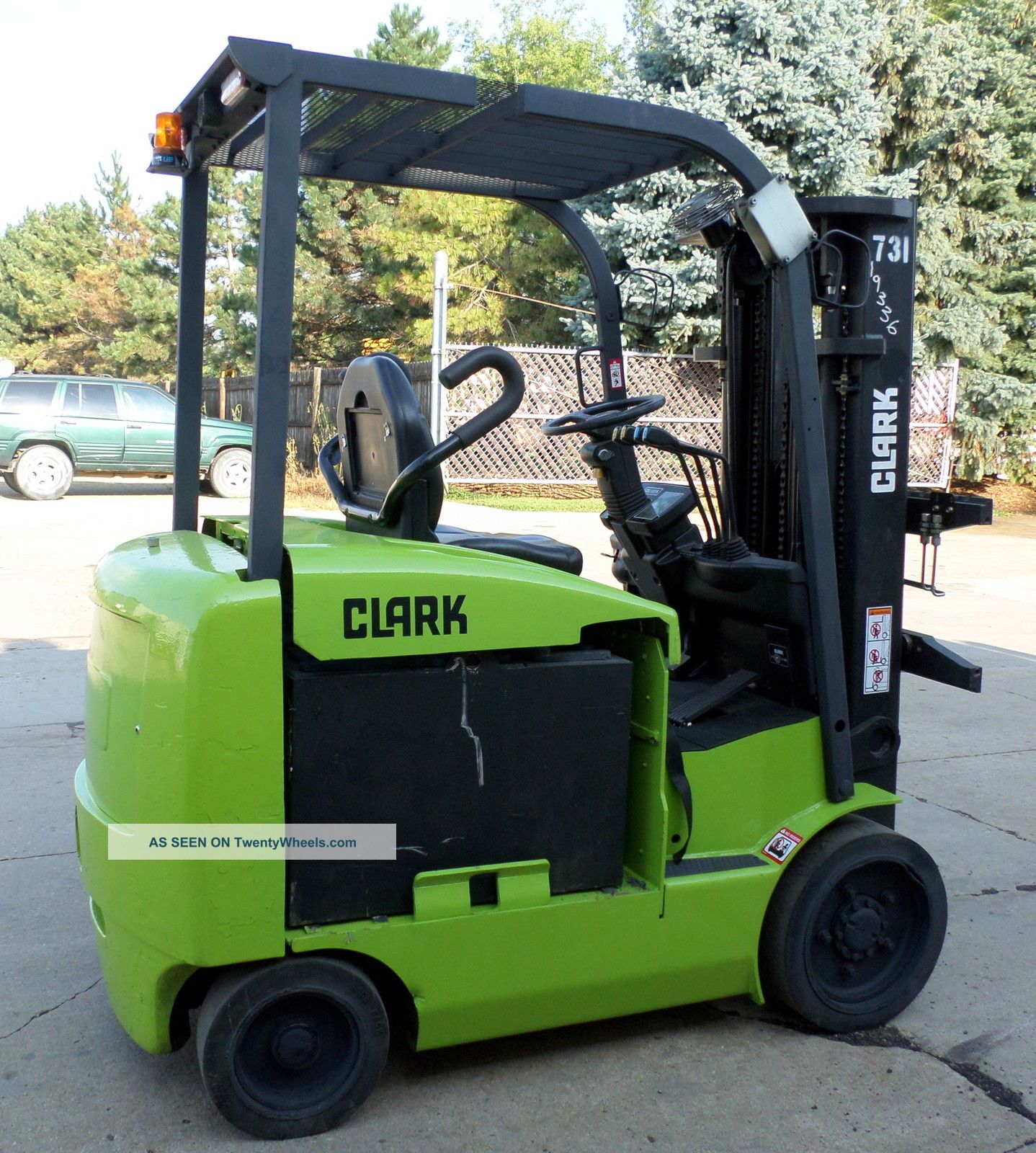 Clark Model Ecx30 (2006) 6000lbs Capacity Great 4 Wheel Electric Forklift Forklifts photo