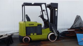 Clark Eg30 Forklift - Electric With Charger photo