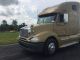 2009 Freightliner Columbia Sleeper Semi Trucks photo 5