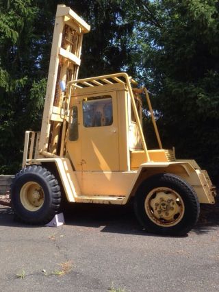 Hyster P60a 6,  000 Lbs Capacity Forklift photo