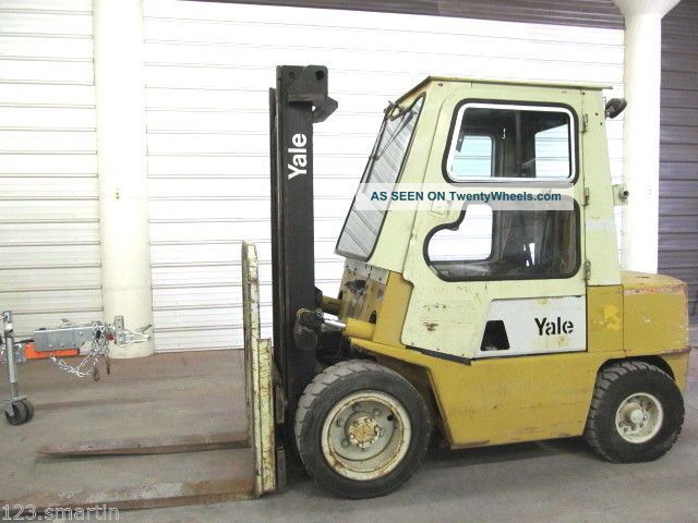 Yale Gp060,  6,  000 Pneumatic Forklift,  Gas Engine,  Sideshift,  Cab, Forklifts photo