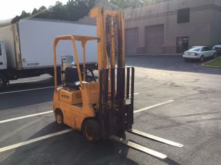 Hyster S30a Forklift Propane Lift Truck photo