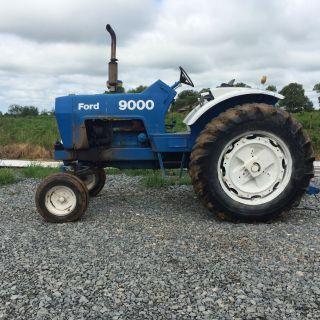 9000 Ford Tractor photo