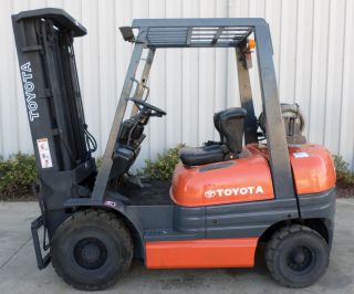 Toyota Model 42 - 6fgu25 (1999) 5000lbs Capacity Great Lpg Pneumatic Tire Forklift photo