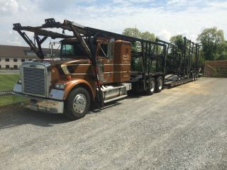 1998 Freightliner Classic photo