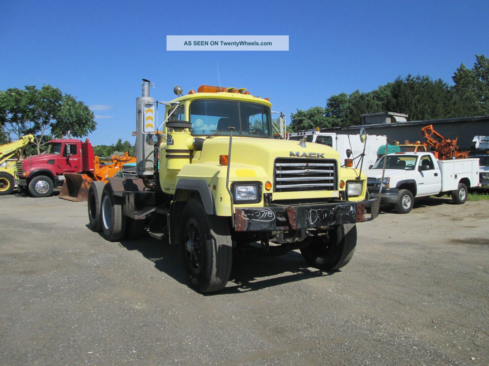 1995 Mack Rd600 Daycab Semi Trucks photo