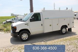 2011 Ford E350 photo