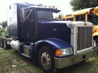 19980000 Peterbilt 377 photo