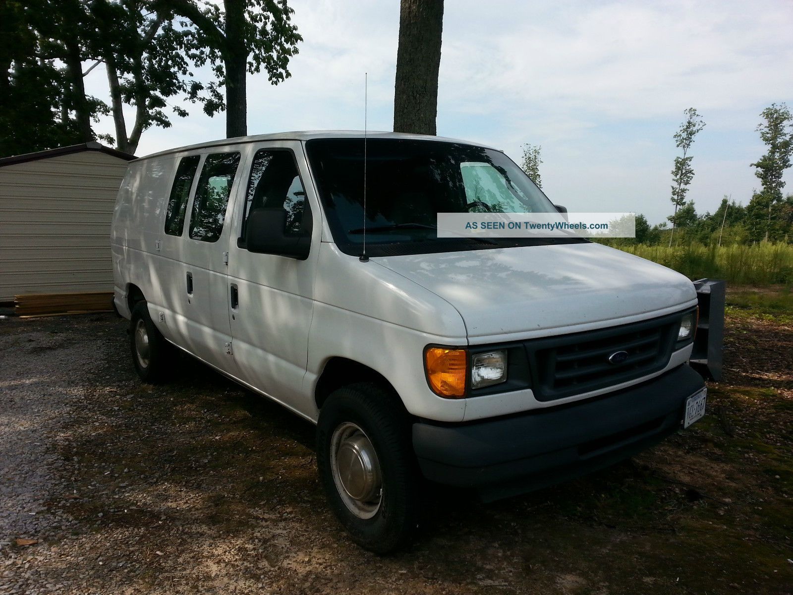 2003 Ford E250 Commercial Delivery / Cargo Vans photo