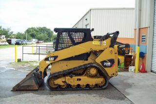 Cat 257b3 Track Loader,  2013,  2349 Hrs,  Lifts 2674 Lbs To 122 