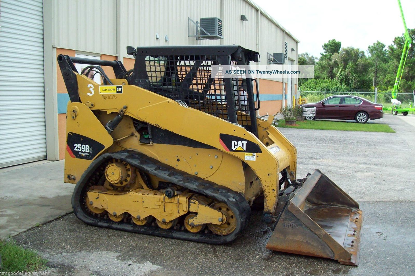 How Much Can A Cat Loader Lift at Gabrielle Johnson blog