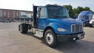 2011 Freightliner Business Class M2 106 photo