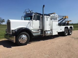 1972 Kenworth W - 900 photo