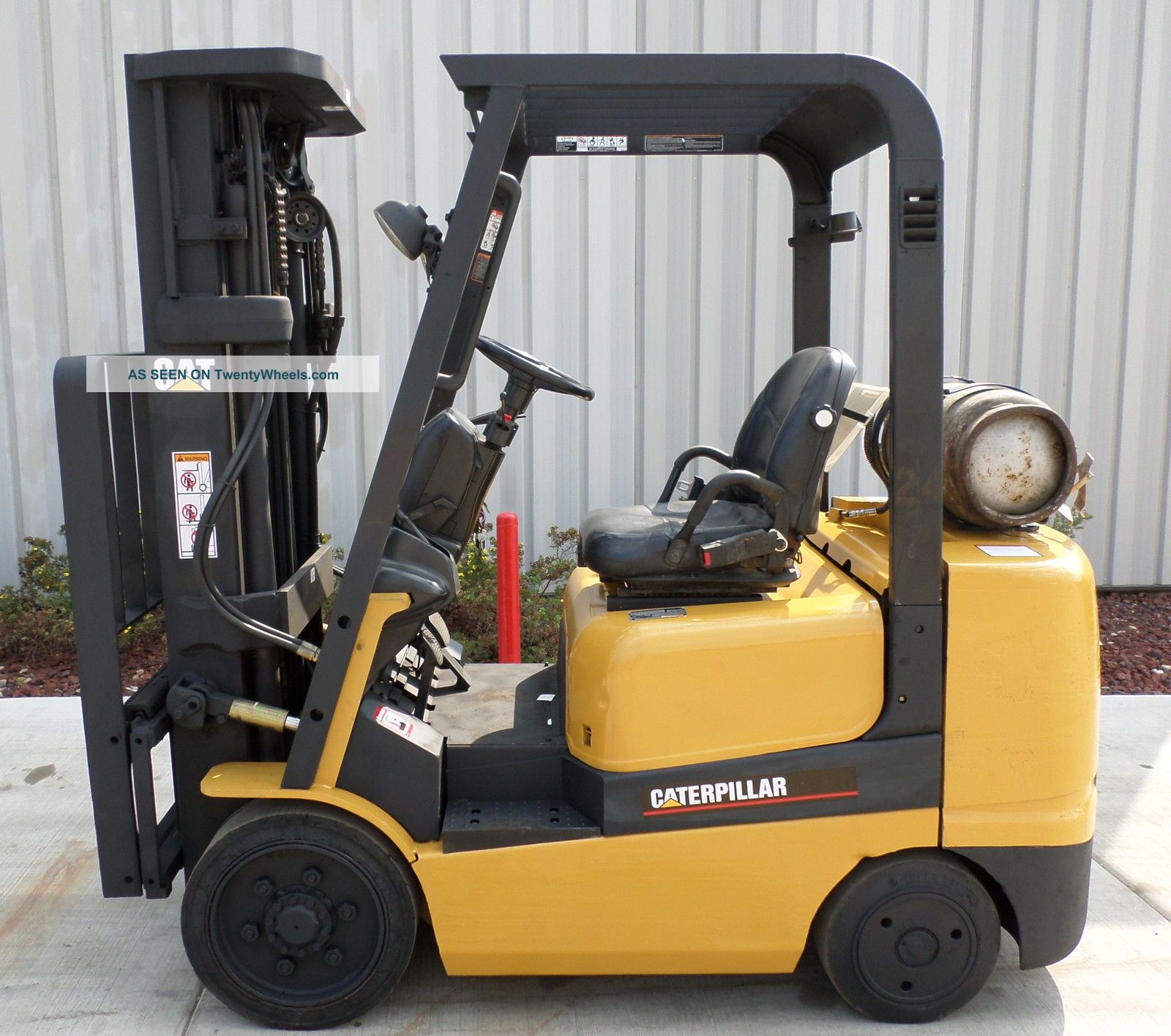 Caterpillar Model Gc25k (2004) 5000lbs Capacity Great Lpg Cushion Tire Forklift Forklifts photo