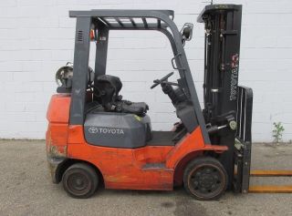 Toyota 5,  000lbs Forklift 15 Foot & 20 Foot Lift Heights 7fgcu25 photo