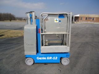2007 Genie Gr12 Personal Runabout Aerial Work Platform photo
