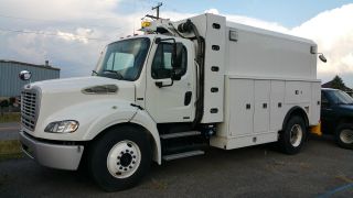 2013 Freightliner M2 photo