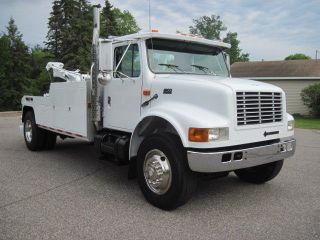 1996 International 4900 photo