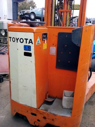 Toyota Stand - Up 4 - Way Forklift For Tight Spaces photo