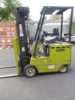 1986 Clark 4000 Lbs Electric Forklift photo