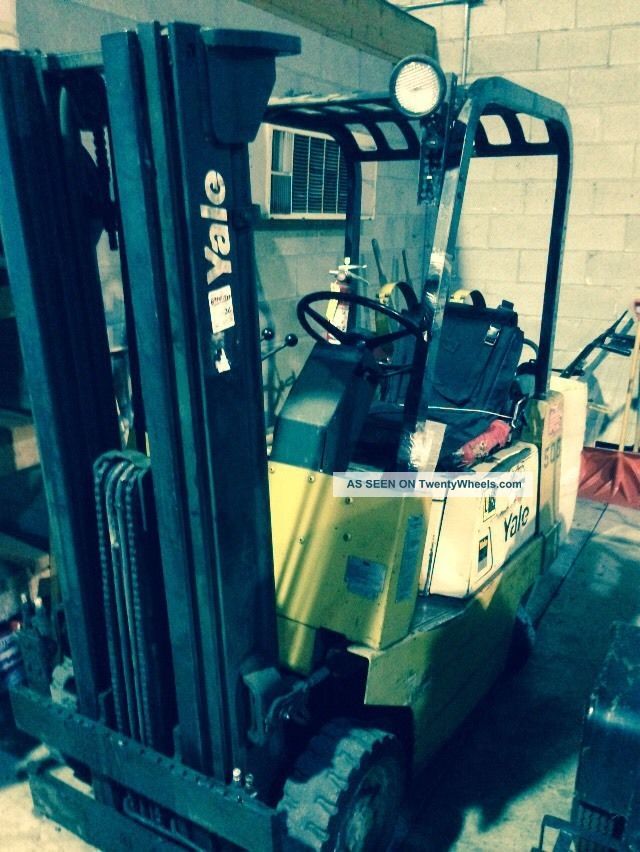 Yale Forklift Forklifts photo