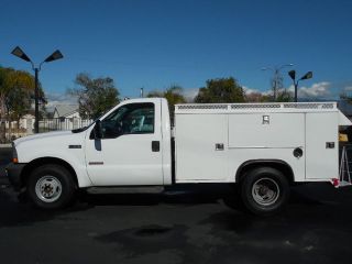 2004 Ford F350 photo