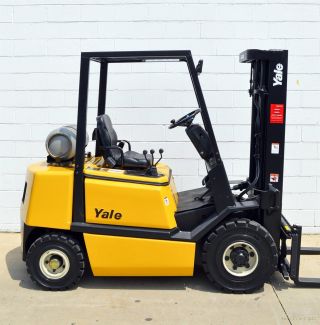 Yale Glp050 5000 Lb Lpg Pneumatic Forklift 5,  000 Lb photo