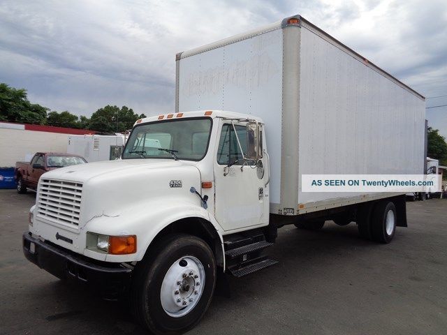 2000 International 4700 24 ' Box Truck Lift Gate Box Trucks / Cube Vans photo