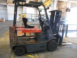 2008 Toyota Electric Forklift - Side Shift - 2 Stage Mast - Chassis Only - 7000 photo