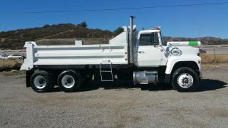 1984 Ford L9000 photo
