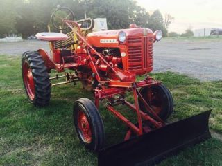 Farmall Cub Ih Front Blade Bucket Dozer Loader Tractor With Belly Mower Pto photo