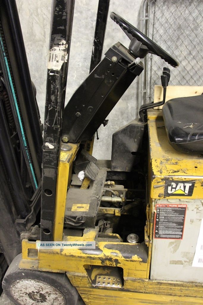 Cat Electric Forklift 3000 Lb Multi Stage