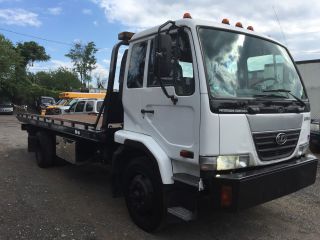 2008 Ud 2600lp Rollback Flatbed photo